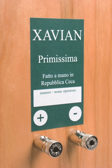 XAVIAN Primissima cherry finish - binding posts